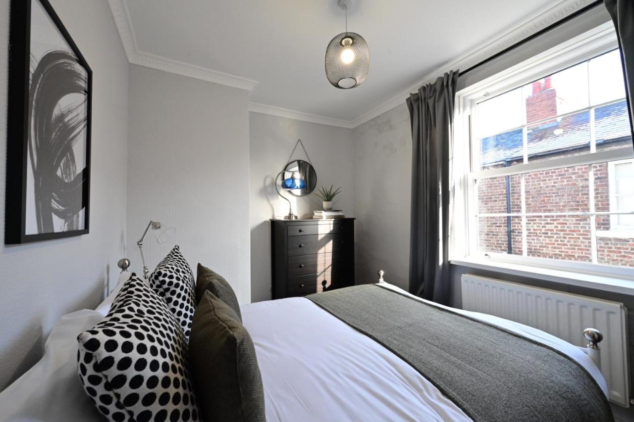Luxury Accommodation In Durham Centre Exterior photo